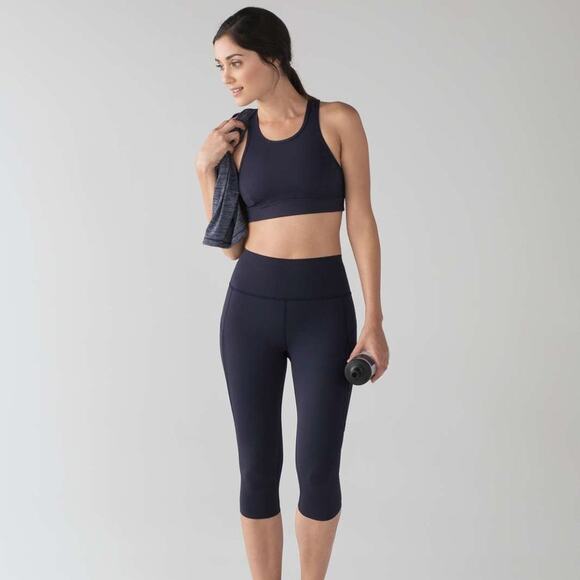 Lululemon Pace Perfect Crop 17” Leggings Boysenberry Size 6 - Picture 2 of 13